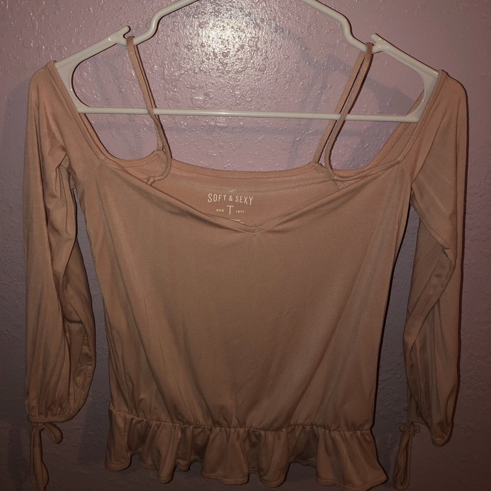 Shoulder-less shirt